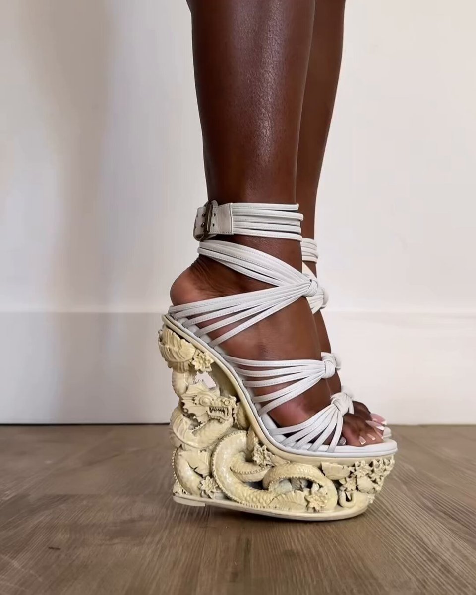 EMILIO PUCCI 幾何学模様 サンダル ✭ on X: 
