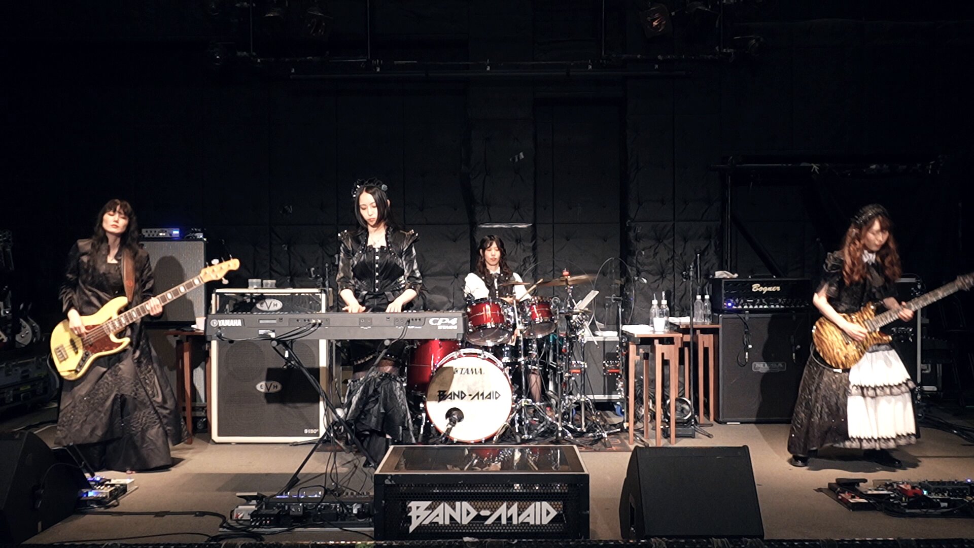 リル・クミン　チェキ　BAND-MAID 小鳩ミク リル・クミン チェキ BAND-MAID 小鳩ミク
