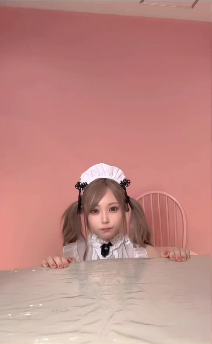 ご主人様！
ステーキ800gで足りますか？