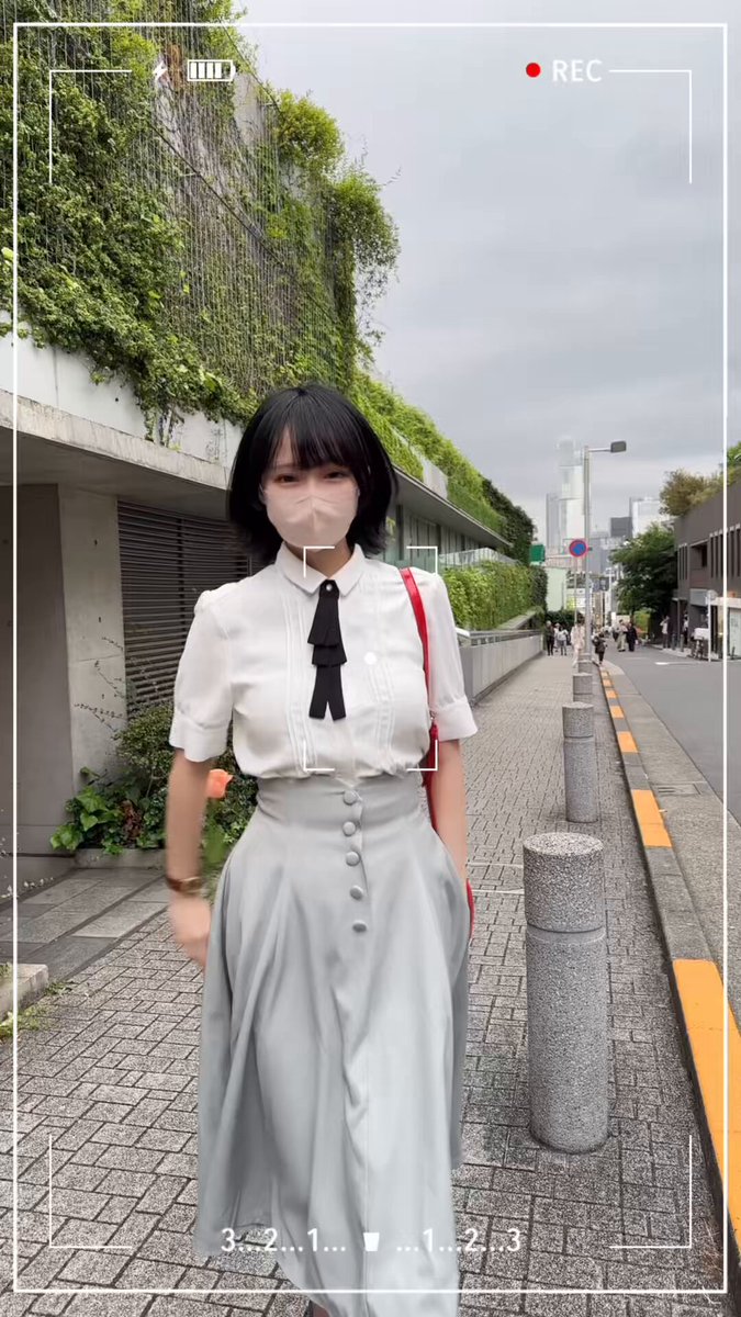 雑誌の表紙チャレンジ
「あなたの“専攻”、着こなします！」
