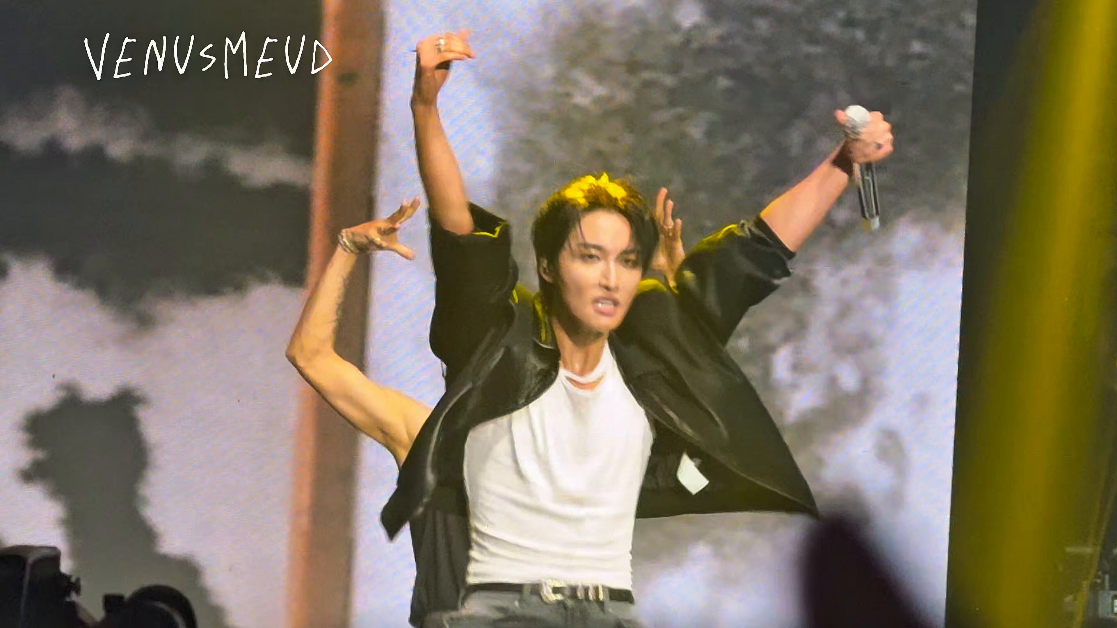 fara met ATEEZ. asia tour- Ateez IYF in KL2026 (@venusmeud) / X