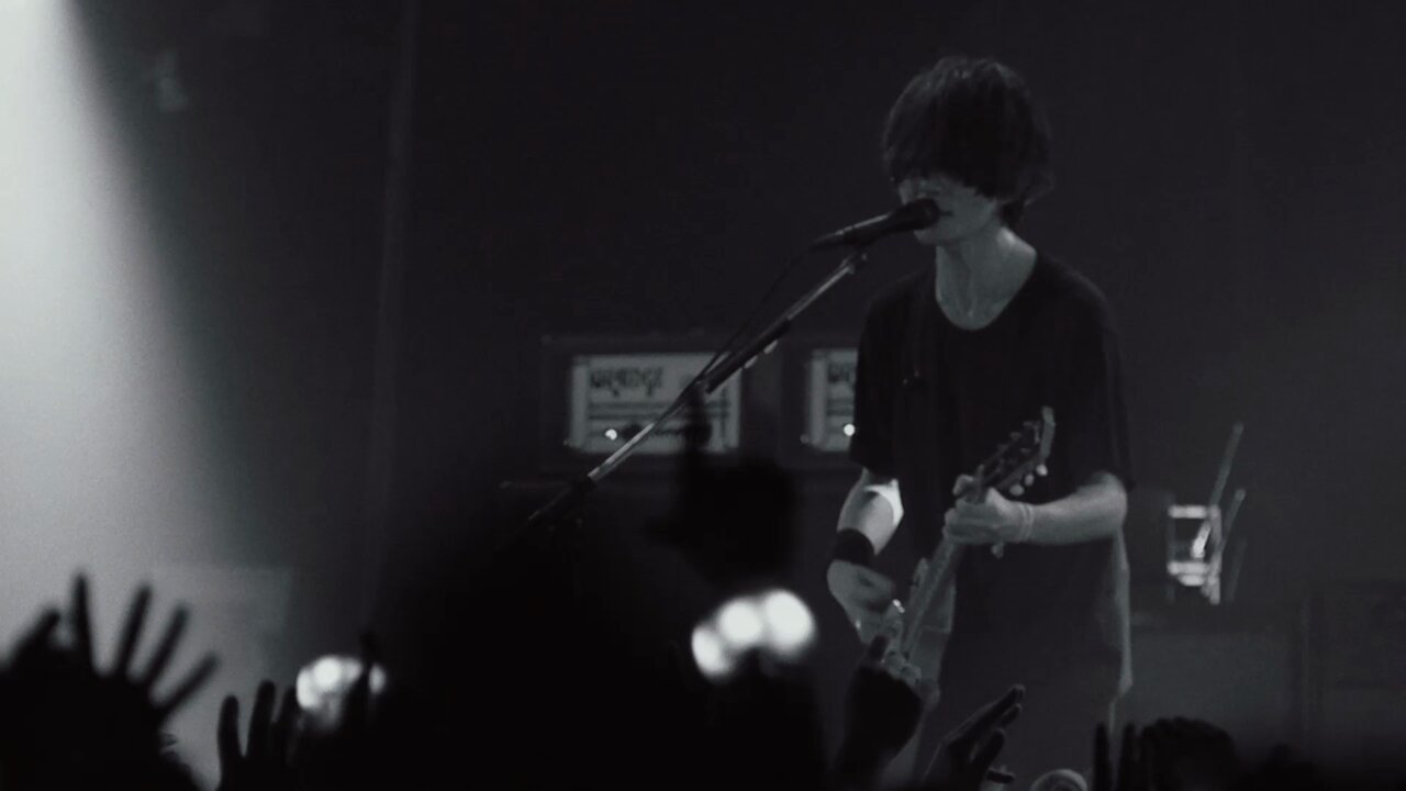 Amazon.co.jp: BUMP OF CHICKEN MA1 黒 Mサイズ : おもちゃ
