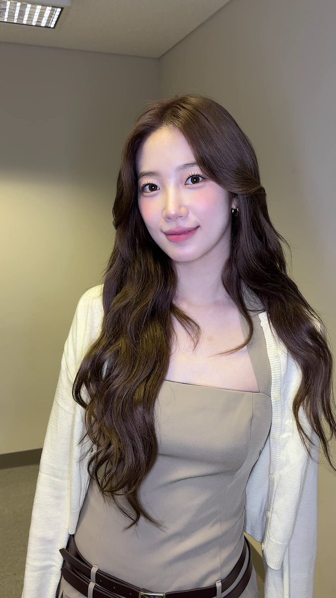 Video oleh @le_sserafim_jp