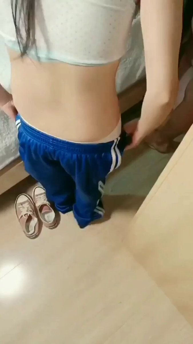 破处大神校园接学生妹    