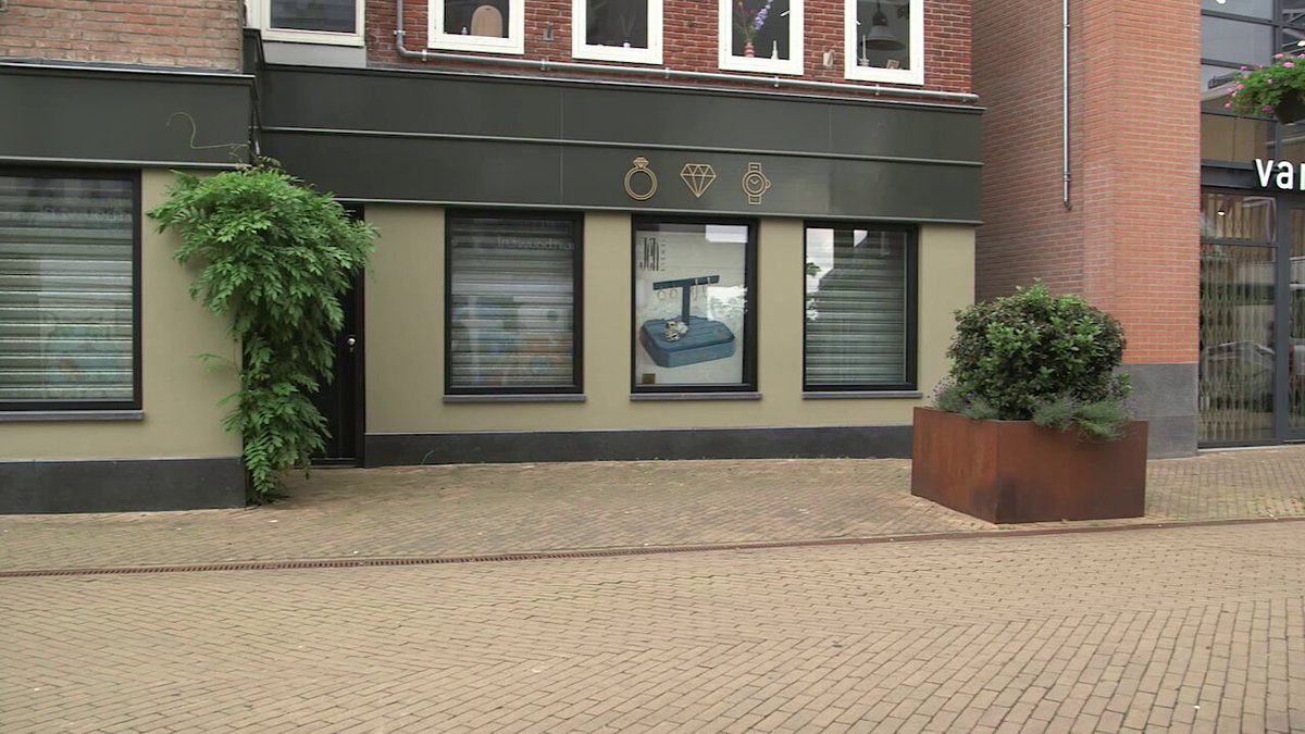 Overval in Sliedrecht en rovers in Rotterdam