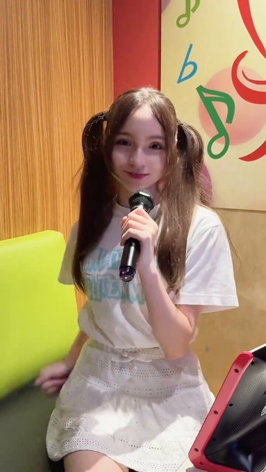 Twitterのコスプレ動画1