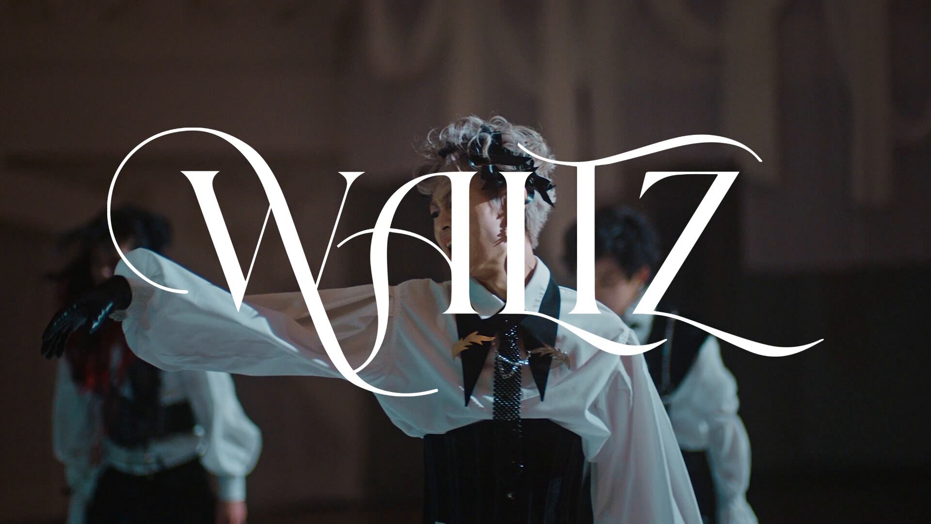龍宮城 WALTZ 黒版 WALTZ 【期間生産限定盤】(CD+Blu-ray) : 龍宮城 | HMV&BOOKS