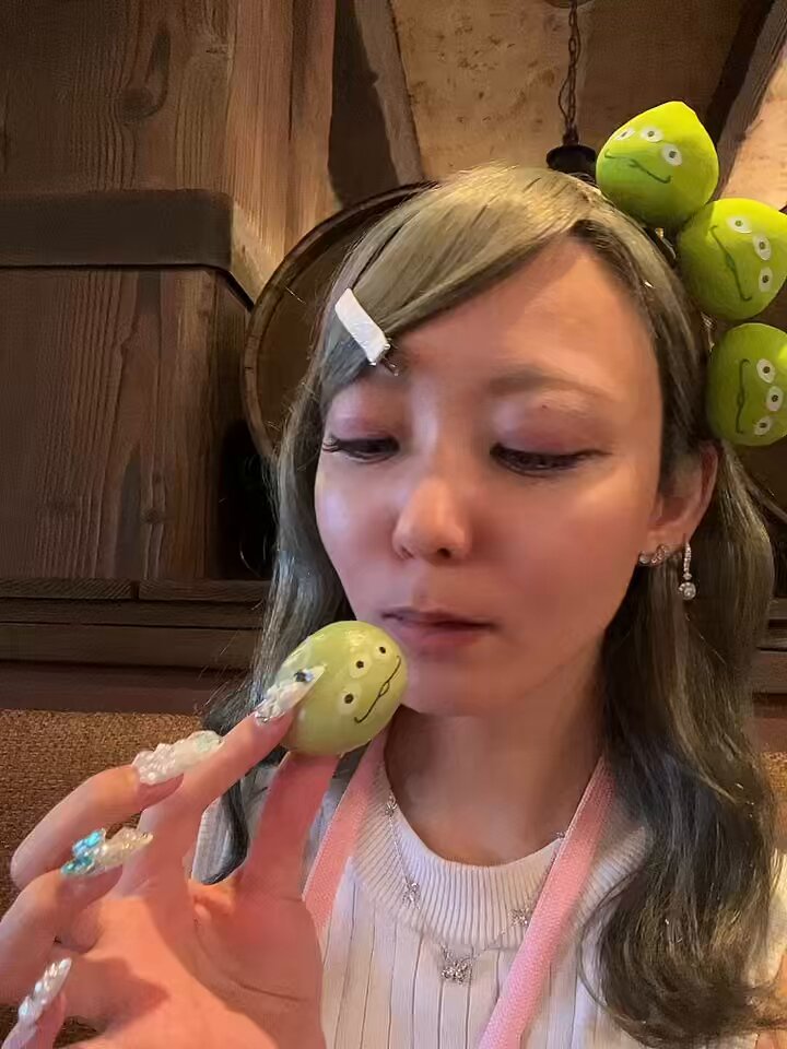 ゆか╰(*´︶`*)╯♡ 横顔。 なんか投稿すんの4日も空けてた(´× ×`)