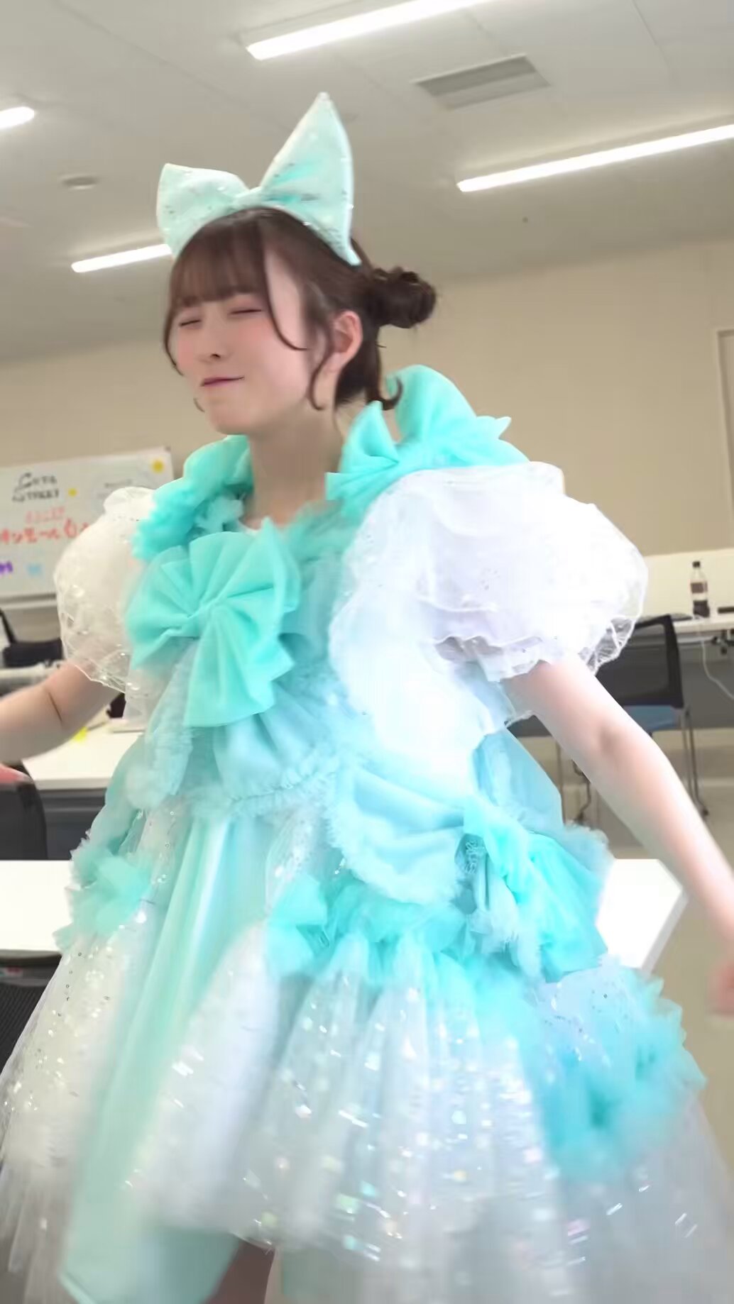 みゆ Miu Miu // Grey Ruffled Sleeveless Top – VSP Consignment