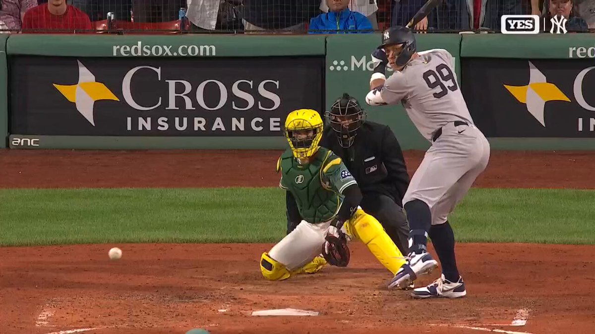 MLB - 残1【4L】MLB ヤンキース 綿混ポケット付きスウェット