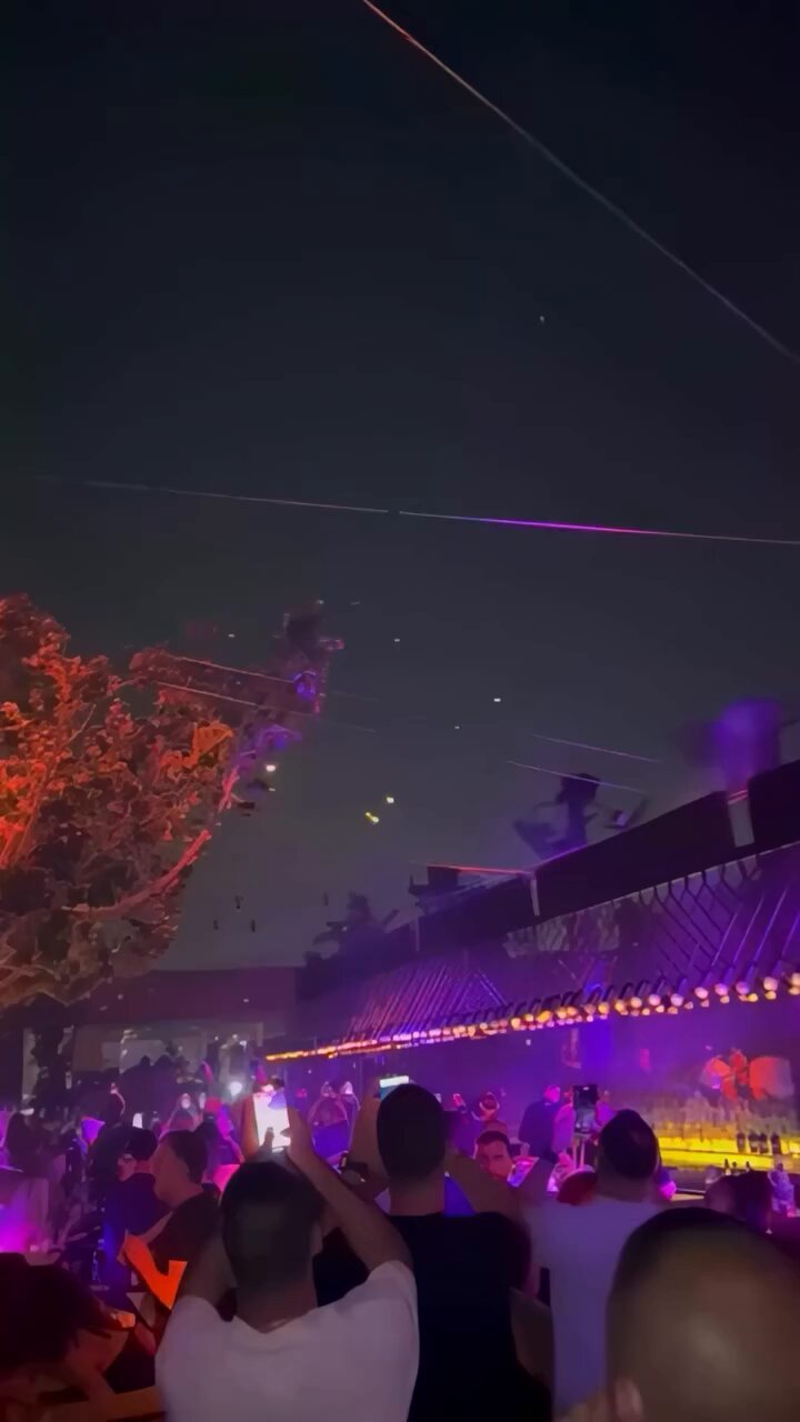 [問卦] 黎巴嫩：我們開趴踢還有大型煙火秀看