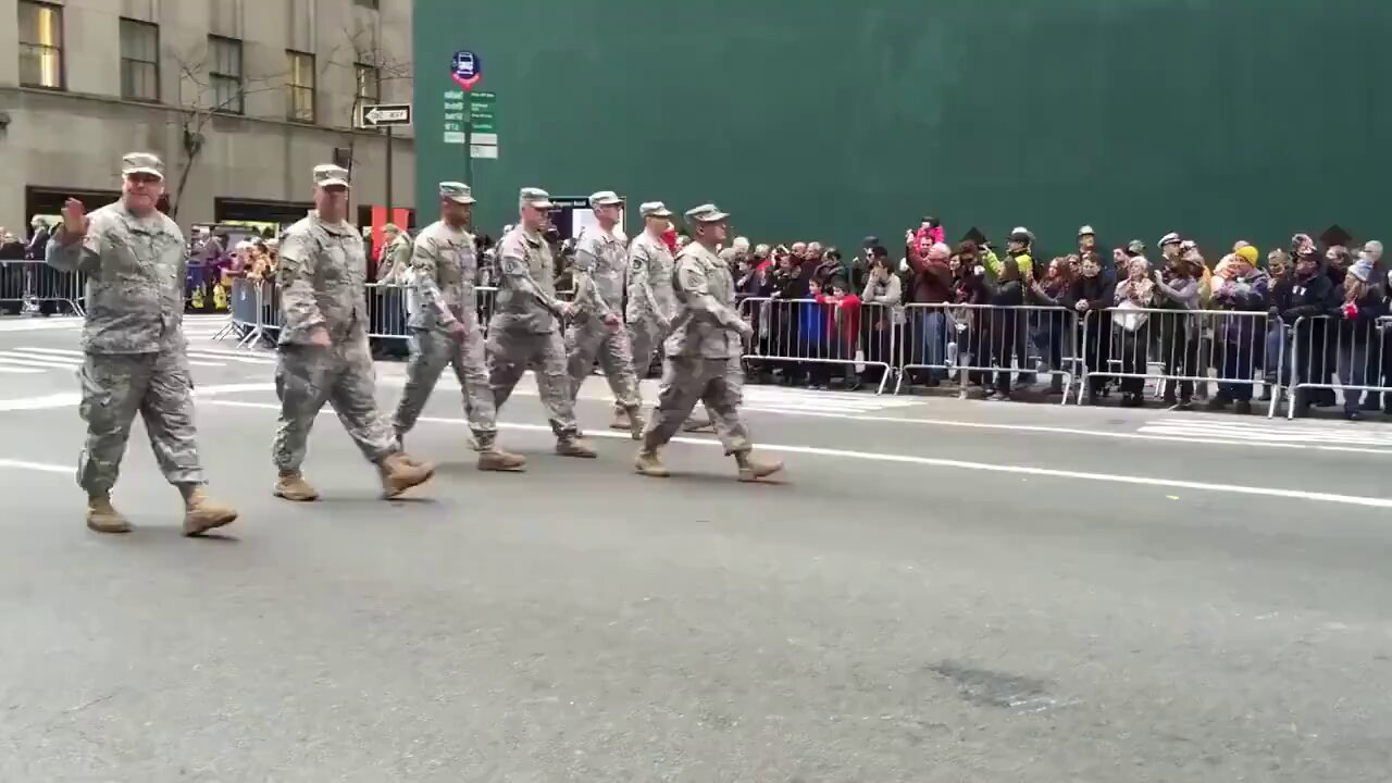 [黑特] 感覺美軍的閱兵跟想像中的差很大
