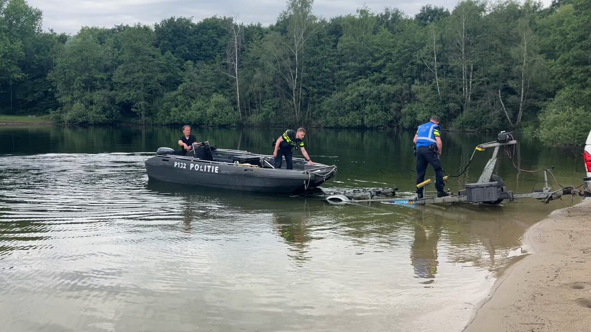 Zoektocht naar drenkeling in Radioplassen bij Stevensbeek hervat