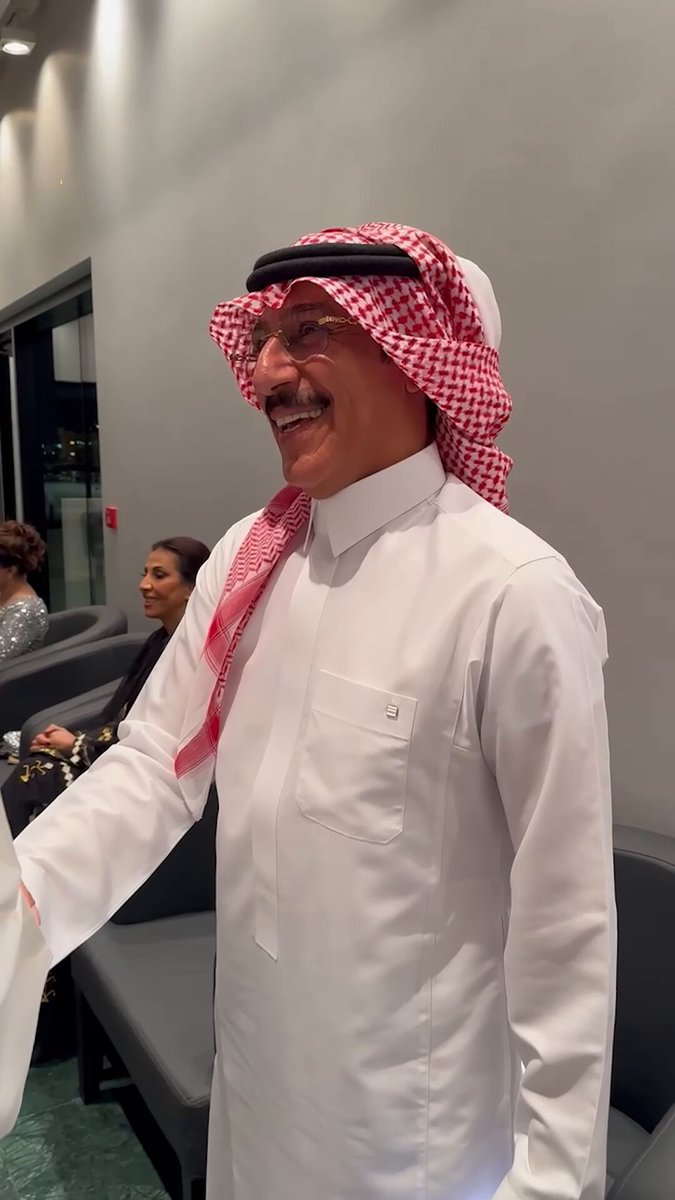عبد المحسن النمر، بدرية البشر، زينب العسكري، هيفاء حسين وغيرهم... بدء توافد النجوم إلى حفل جائزة "الدانة للدراما" 2025 في البحرين 