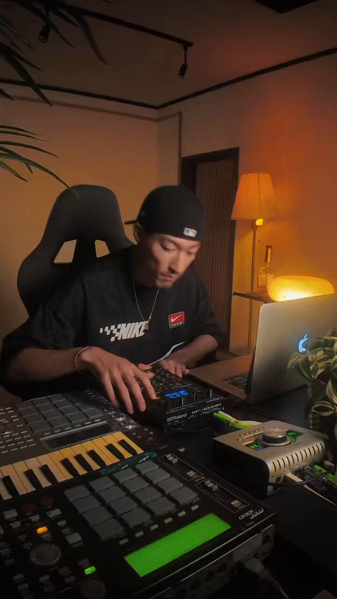 BIG-8 (@big81993) / X