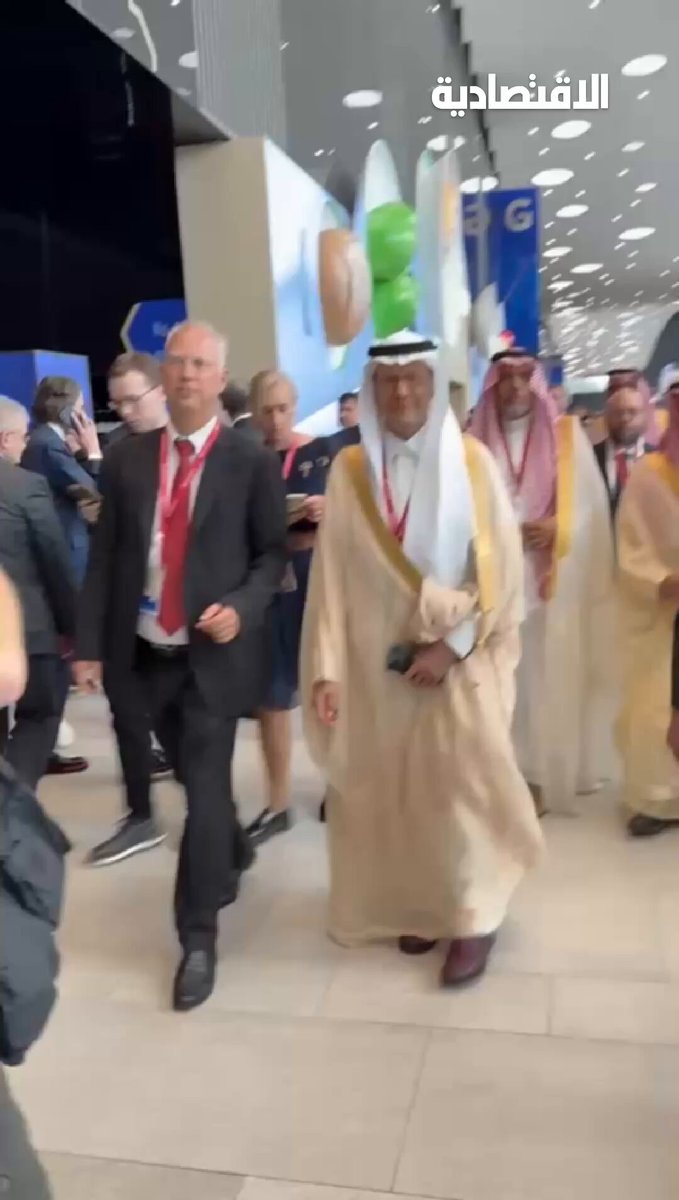 عاجل | الأمير عبدالعزيز بن سلمان وزير الطاقة السعودي لدى وصوله إلى منتدى سان بطرسبورغ الاقتصادي الدولي في روسيا في نسخته ال28 هذا العام عاجل | الأمير عبدالعزيز بن سلمان وزير الطاقة السعودي لدى وصوله إلى منتدى سان بطرسبورغ الاقتصادي الدولي في روسيا في نسخته ال28 هذا العام