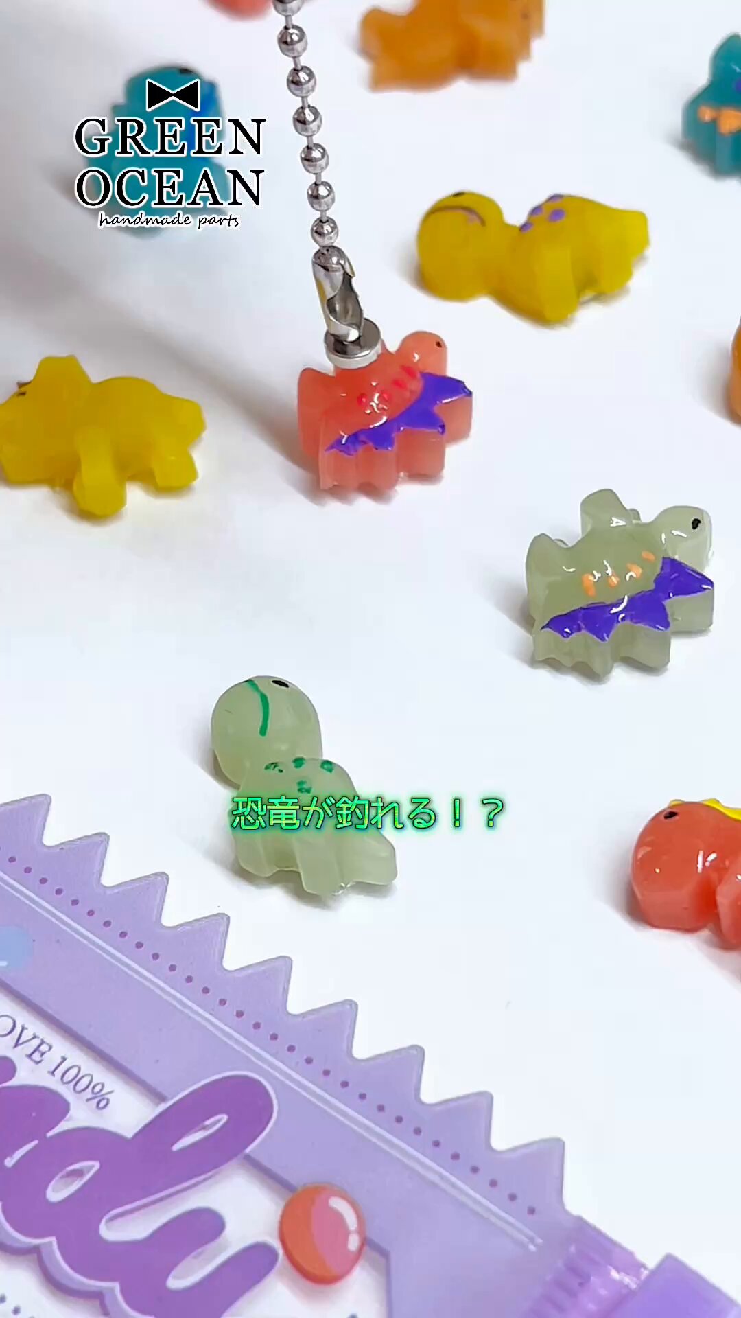 珍お面　ハンドメイド　(クレヨン風) 隠れ工房GreenOcean シリコン型・モールド 丸文字ひらがなの
