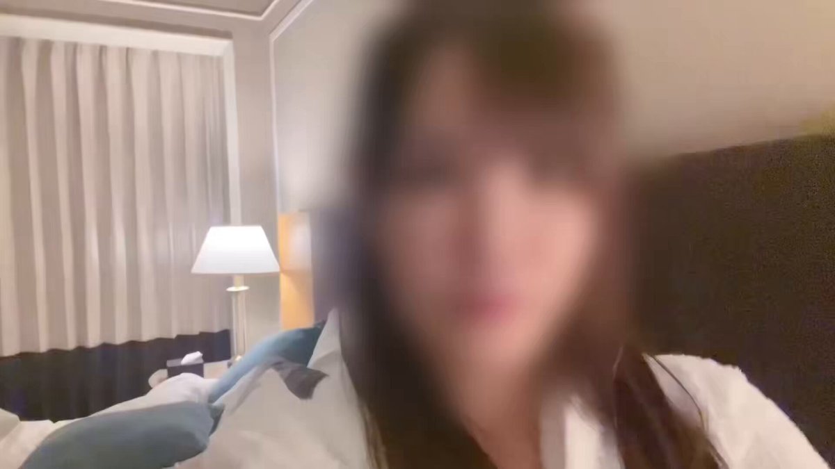 電マオナニーだけじゃ物足りなくて本物の肉棒を味わっちゃうアイドル風美女