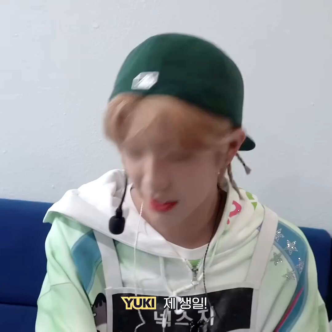 ݁ on X: 