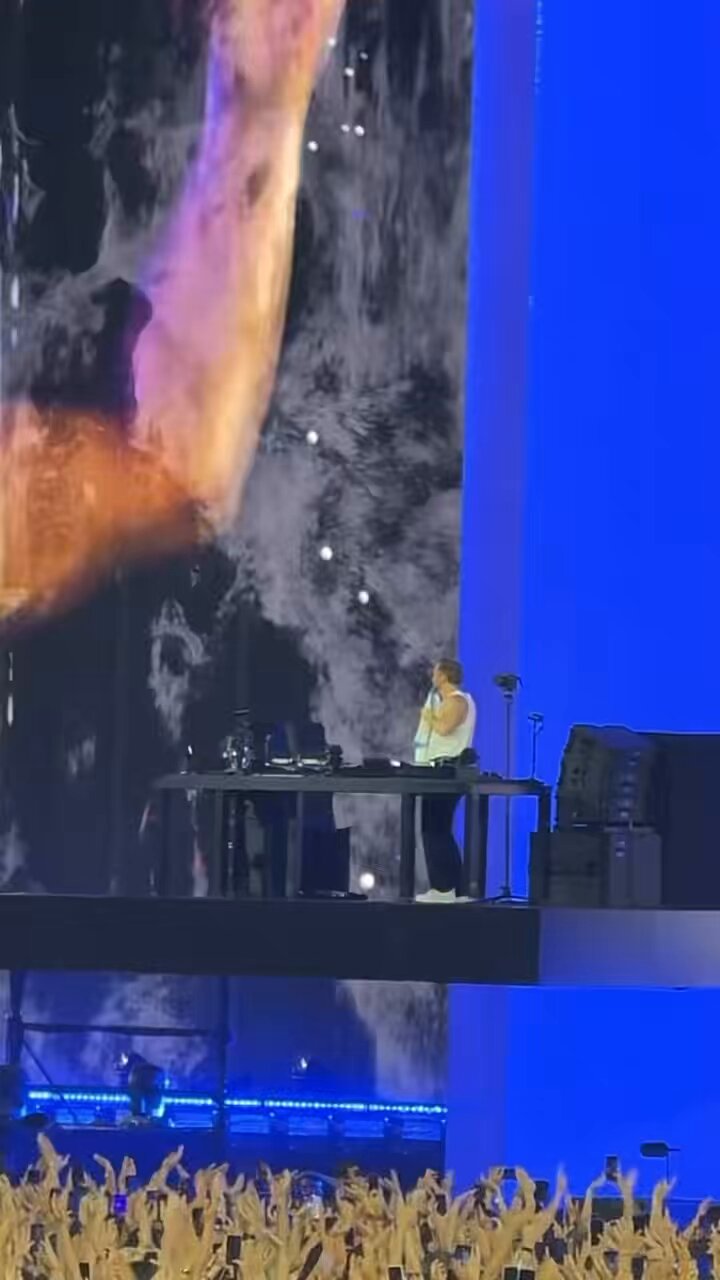 https://pbs.twimg.com/amplify_video_thumb/1936536186761146370/img/KACVW9lpTZuO_1cJ.jpg:orig