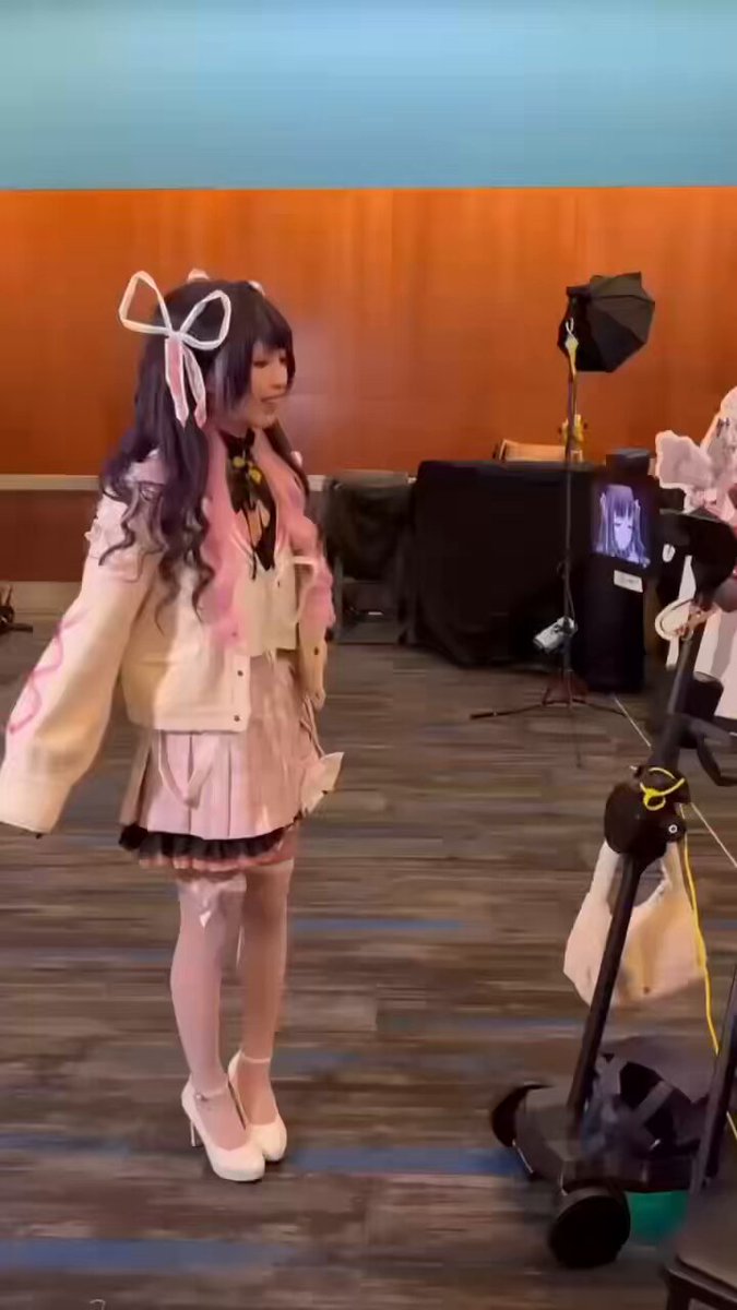 りえ♡フルオーダー スーパーストレッチタートルネックプルオーバー｜FURRY、REYELL