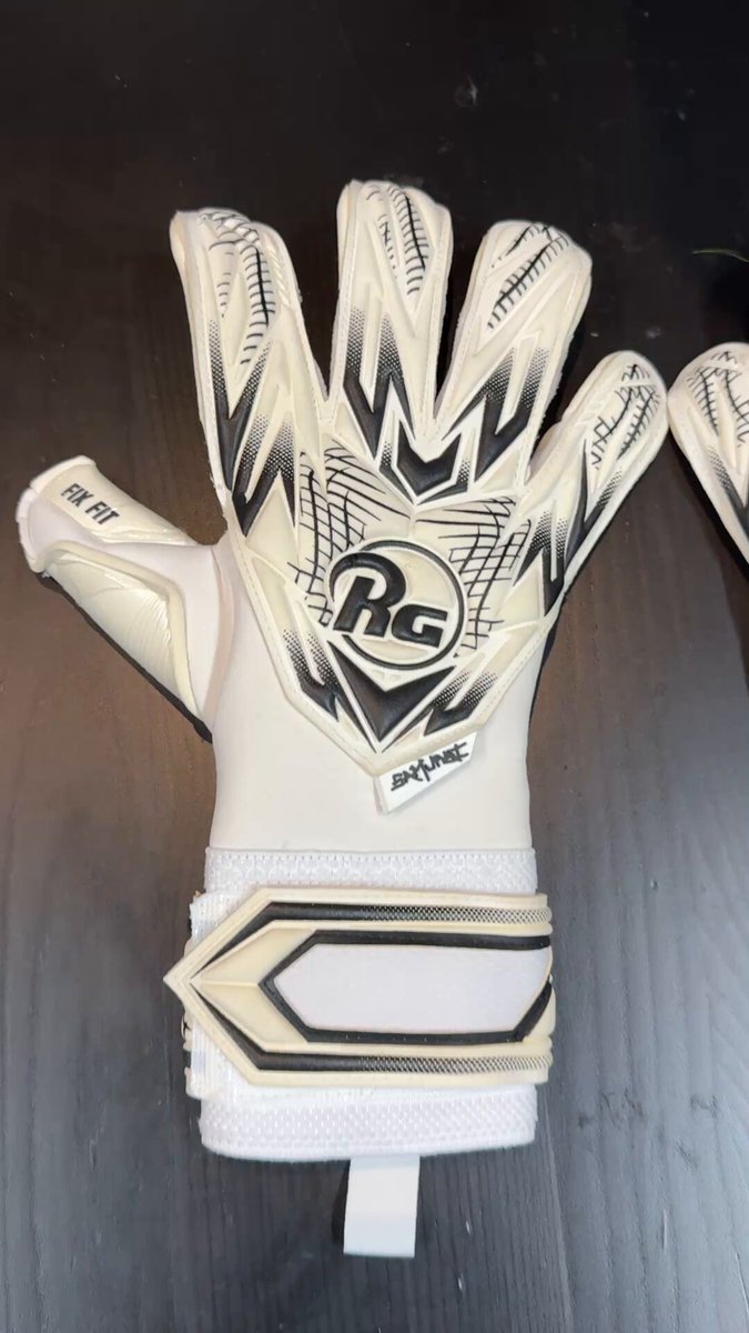 RG Goalkeeper Gloves Japan 公式『激レアさん』出演 キーパー
