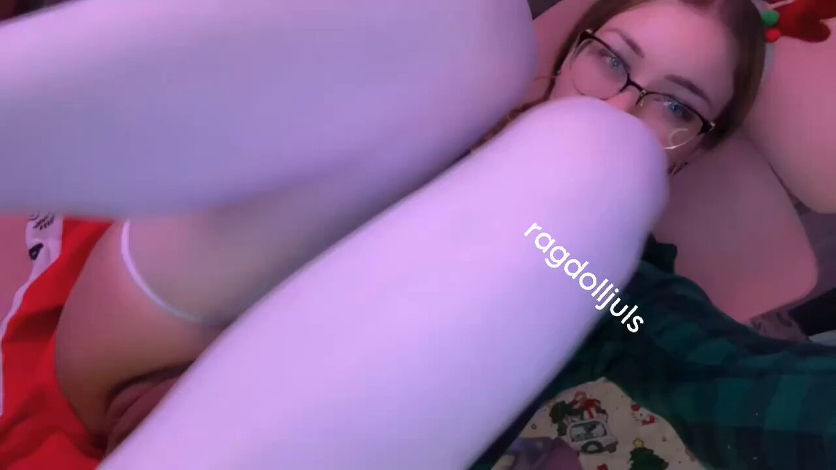@nsfwjulss video Tweet