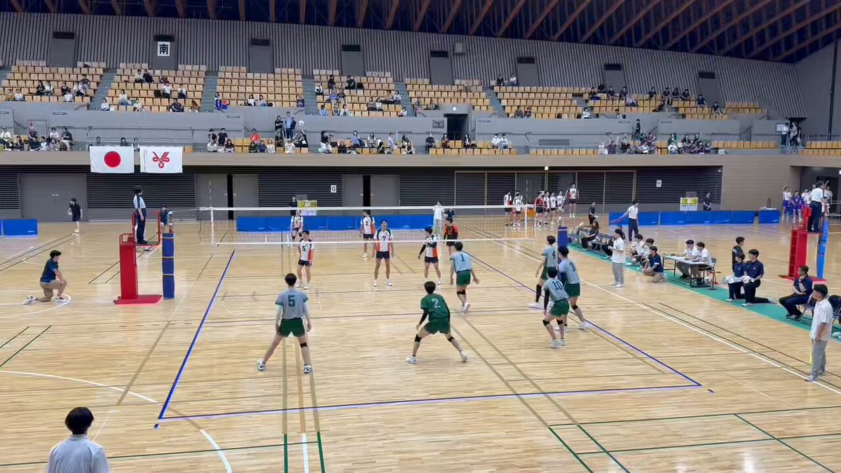 大東文化大学 バレーボールウェア 2点セット 番号5 大東文化大学 女子バレーボール部ユニフォームセット