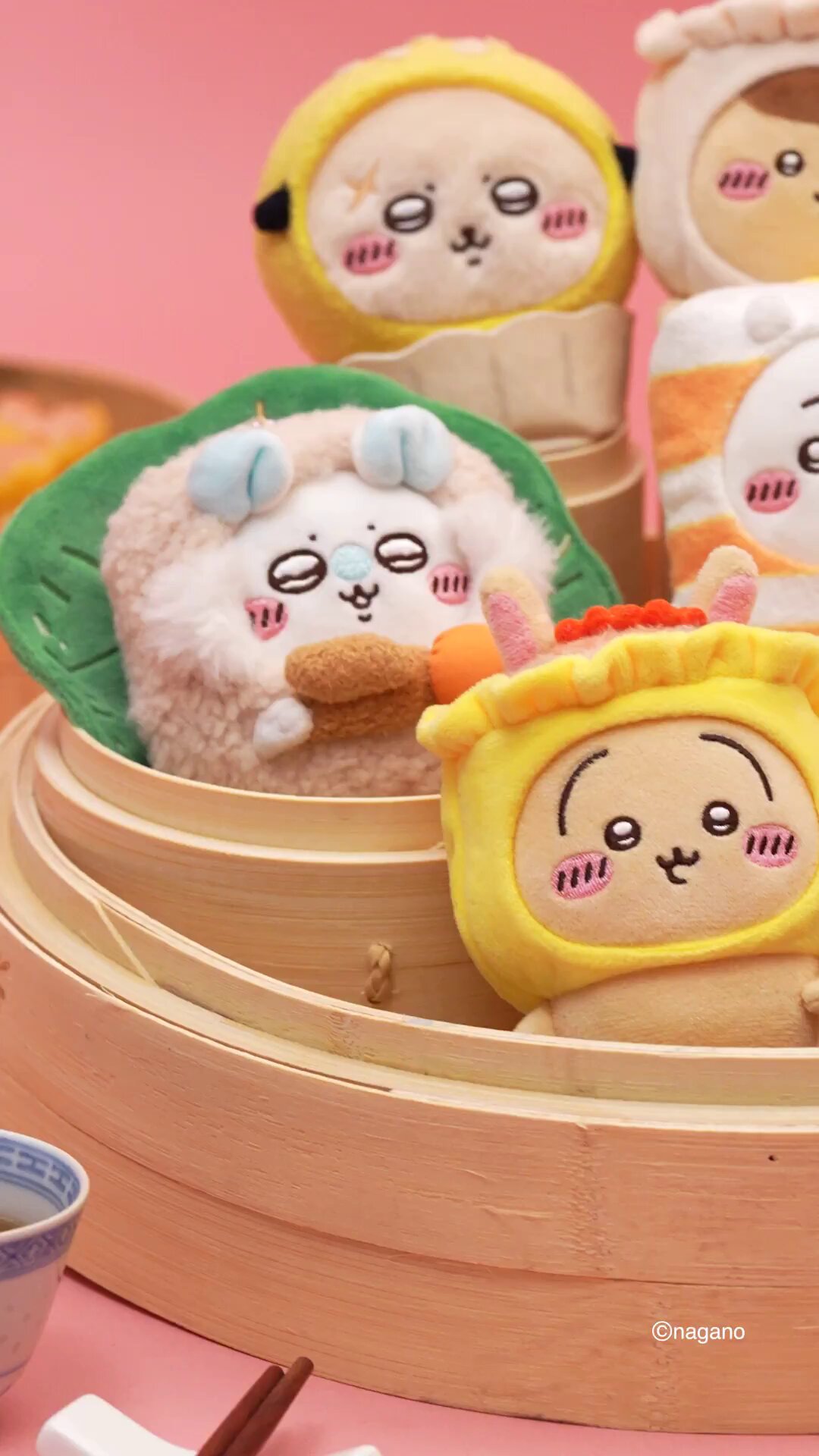 ちいかわ 4個セットアクリルバッジ（ピースなラッコ） | ちい