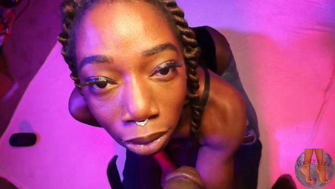 Watch Empress “MsFoxxx” Foxxx's leaked NSFW video on TwXstars