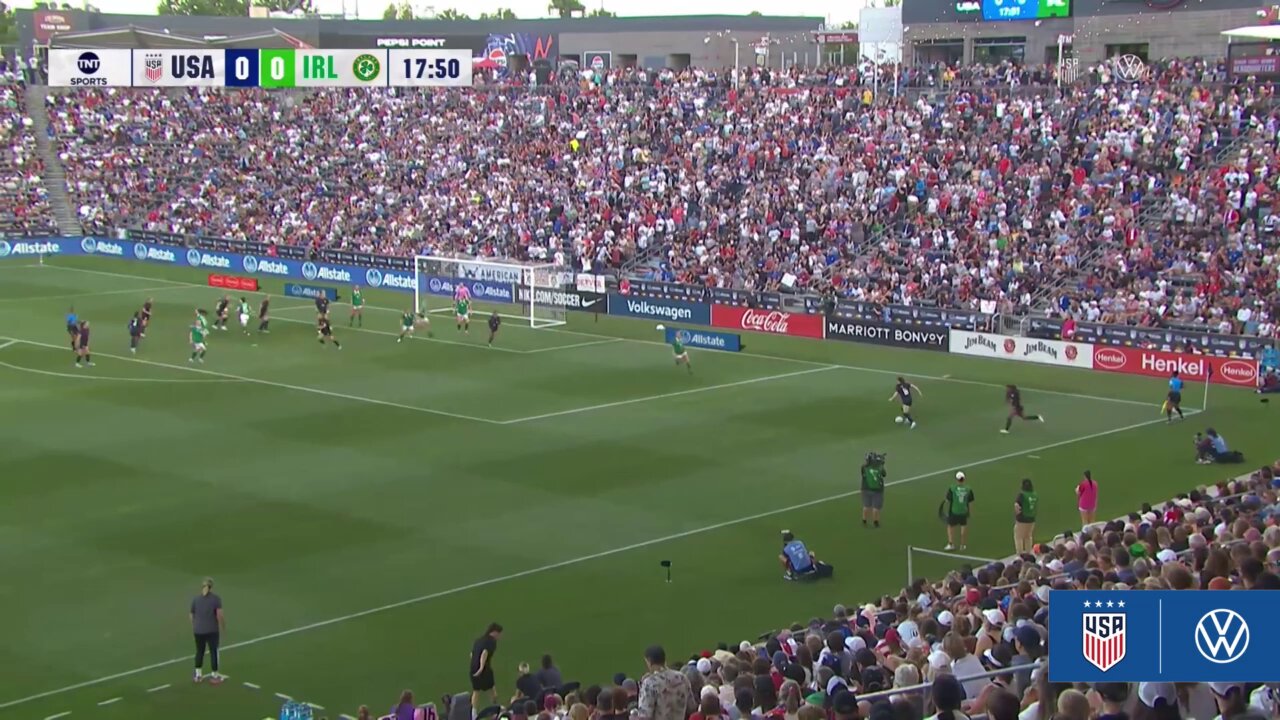 AVERY HEADS IT HOME 🤩#USWNT x @VW