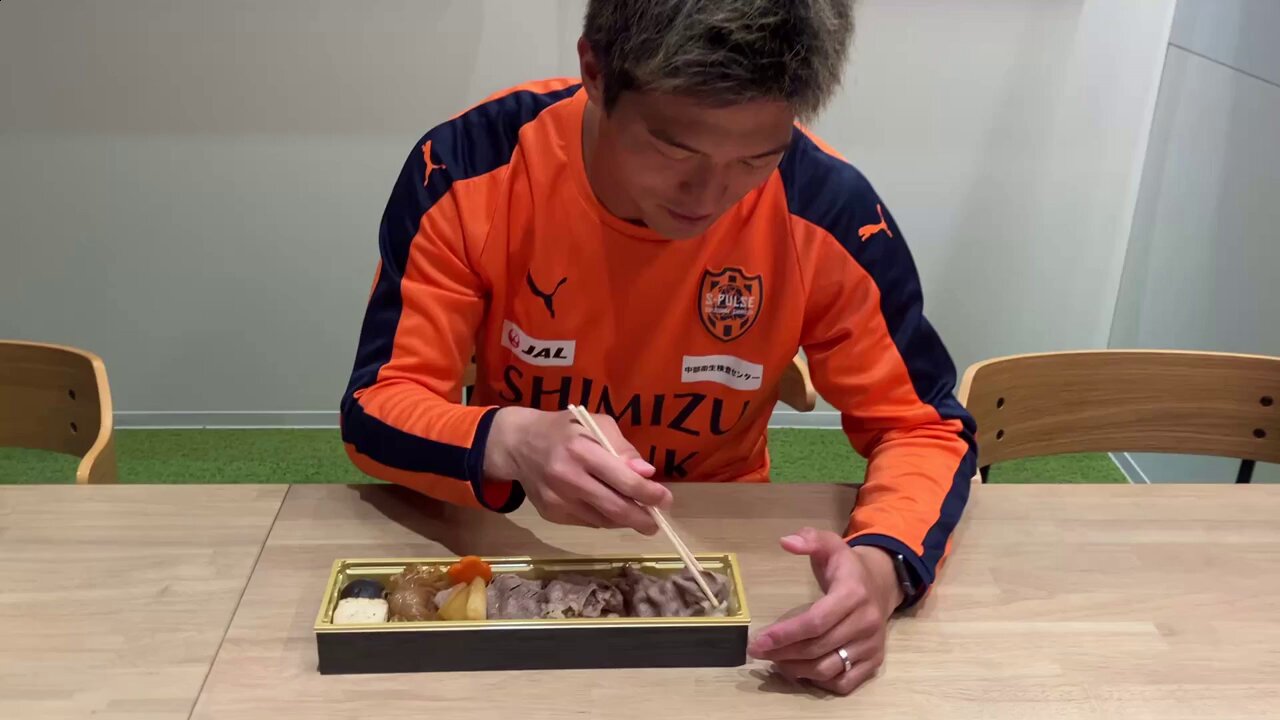 清水エスパルス　北川航也サイン入り プレイヤーズロングスリーブＴシャツ　XL 新商品発売のお知らせ(襟付きプレイヤーズロングスリーブTシャツ