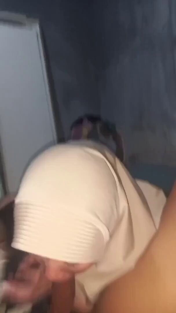 desahan mamah muda bikin sange