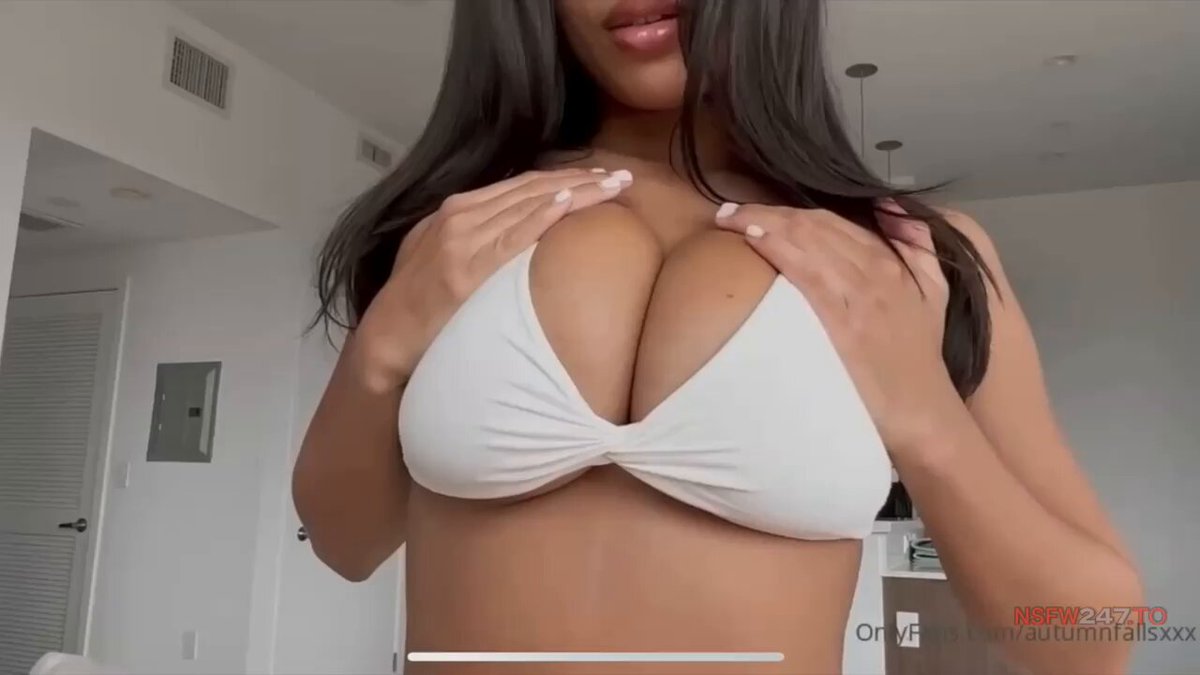 @Scarletkissesoxs video Tweet