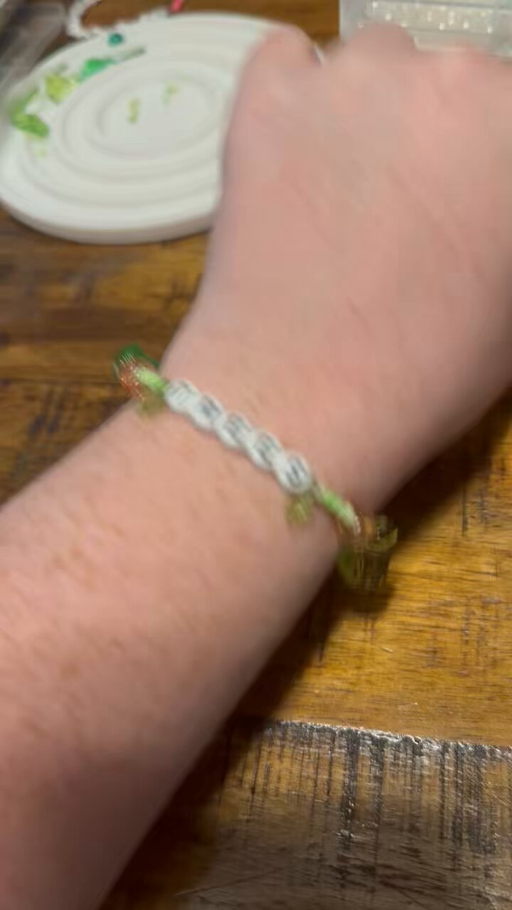 Breach Tour Bracelets (@clikkiebracelet) / X