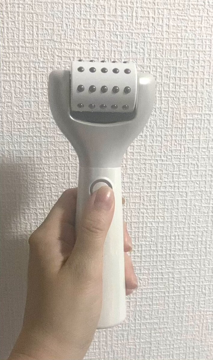 マスクを外した今❣️見られている 目元 肌 口元ケア ❤︎ RF美顔器 自宅エステ AGE-Rボディショット – MEDICUBEオンラインショップ