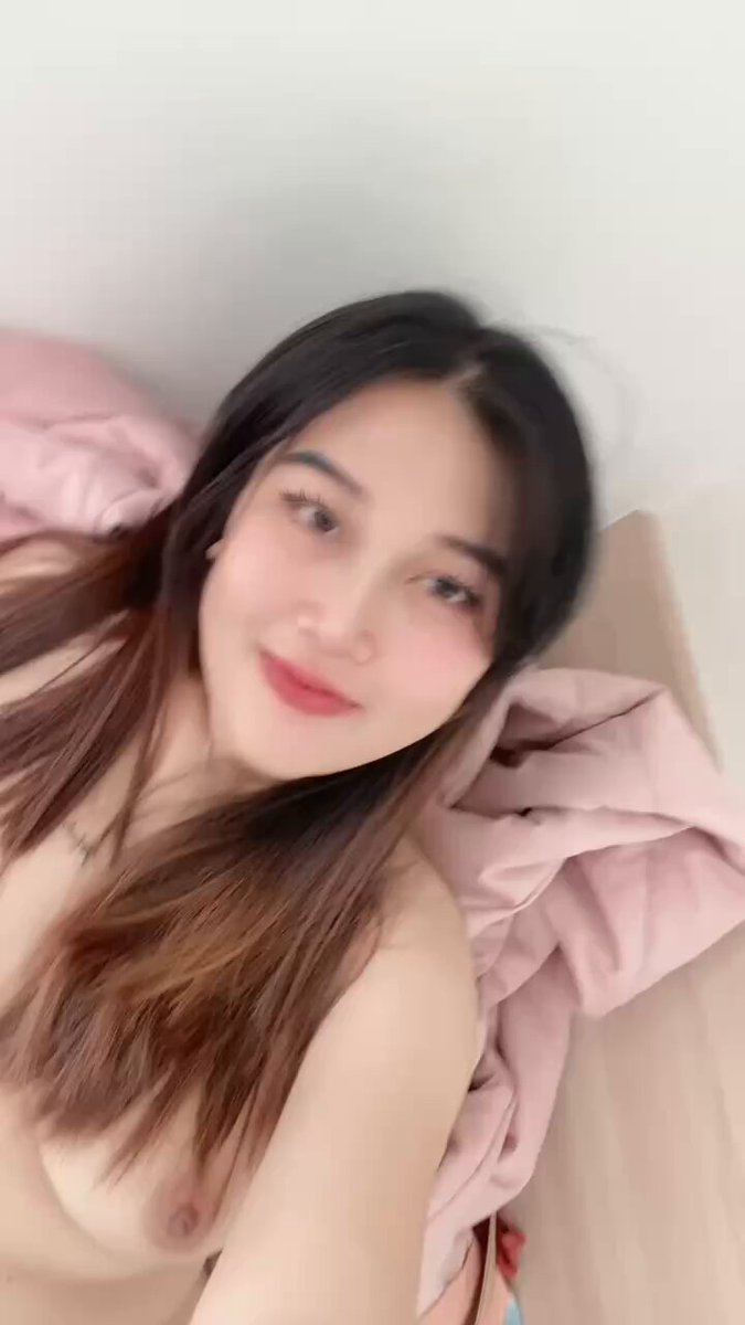 selebgram surabaya pamer bulu memek part 1