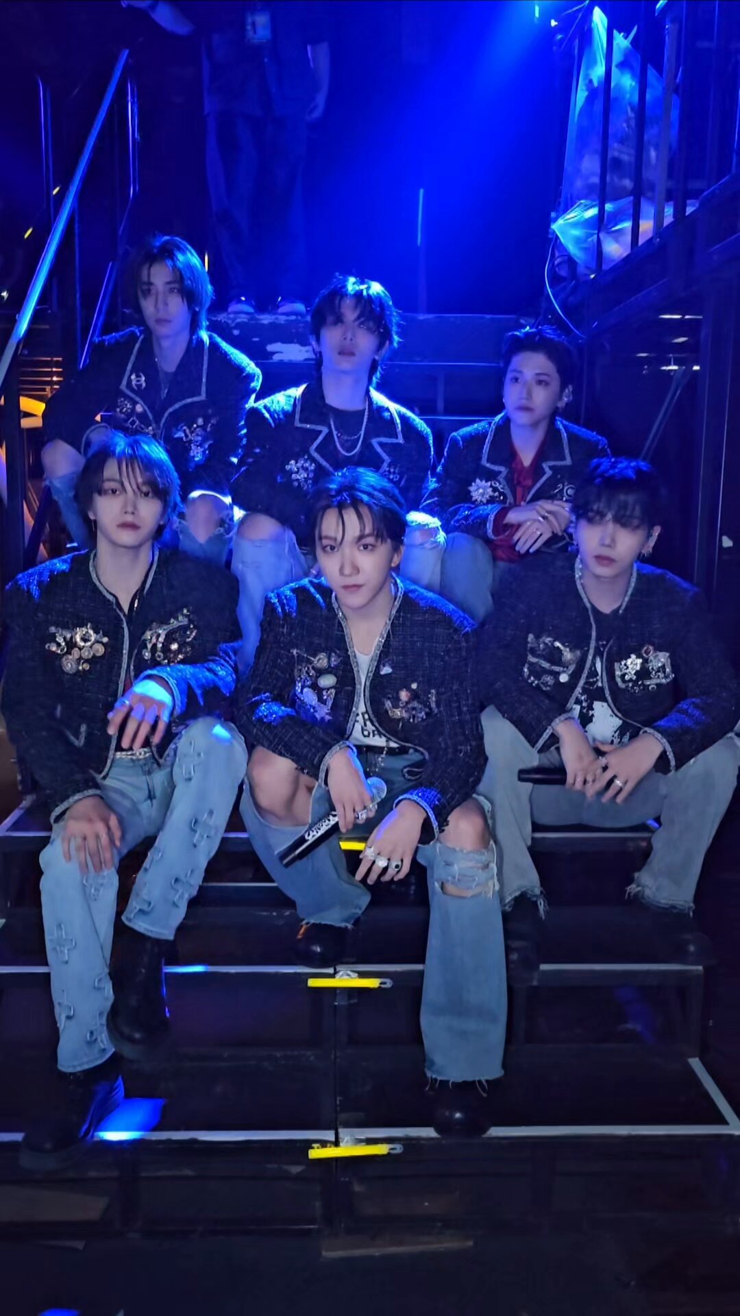 楽天市場】BOYNEXTDOOR 2025 SEASON'S GREETINGS ボーイネクスト