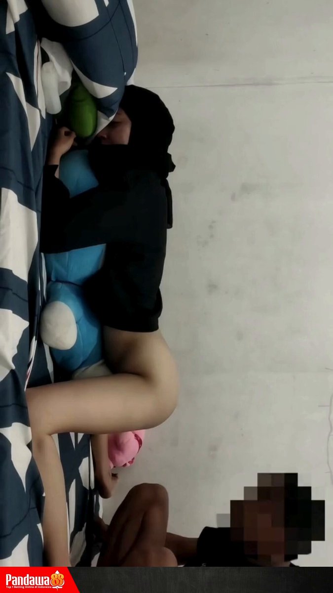 Video viral mahasiswi hijab ng*nt0t sama mantan