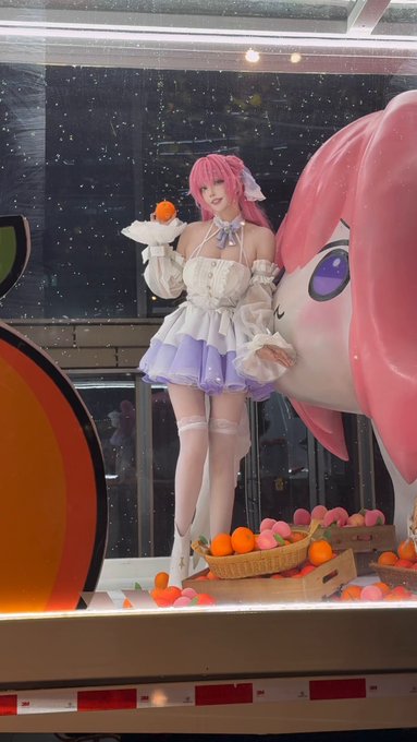 コスプレイヤー菌烨takoのTwitter動画2