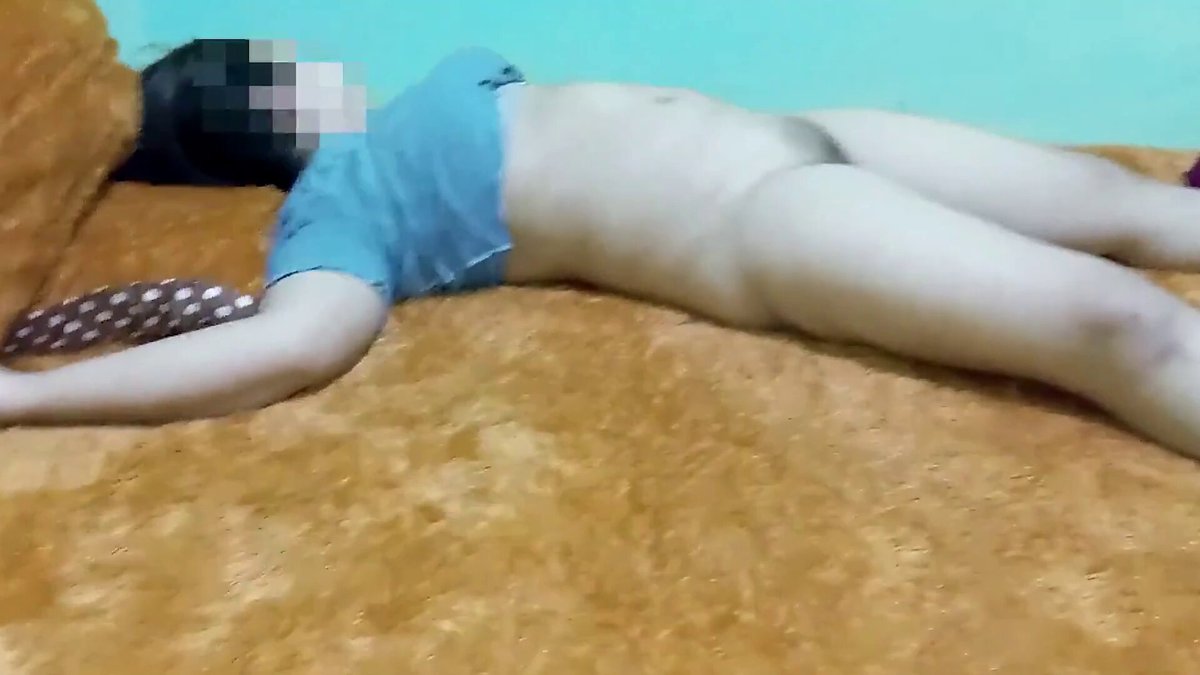 Lupa pake baju habis di ewe tetangga, pas suami pulang, eh suami lanjut ngewein aku