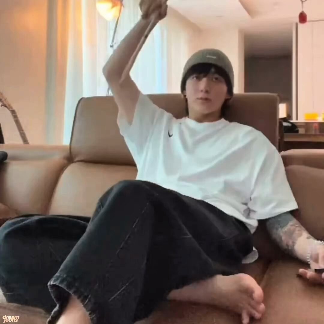 jungkook admirer₇ (@dreamjeons) / X