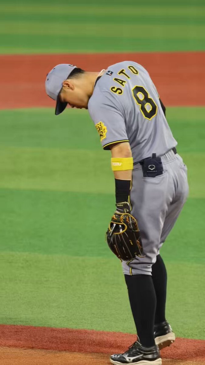 阪神タイガース スタジアムブルゾン 2025年最新】阪神タイガース ジャンパーの人気アイテム - メルカリ