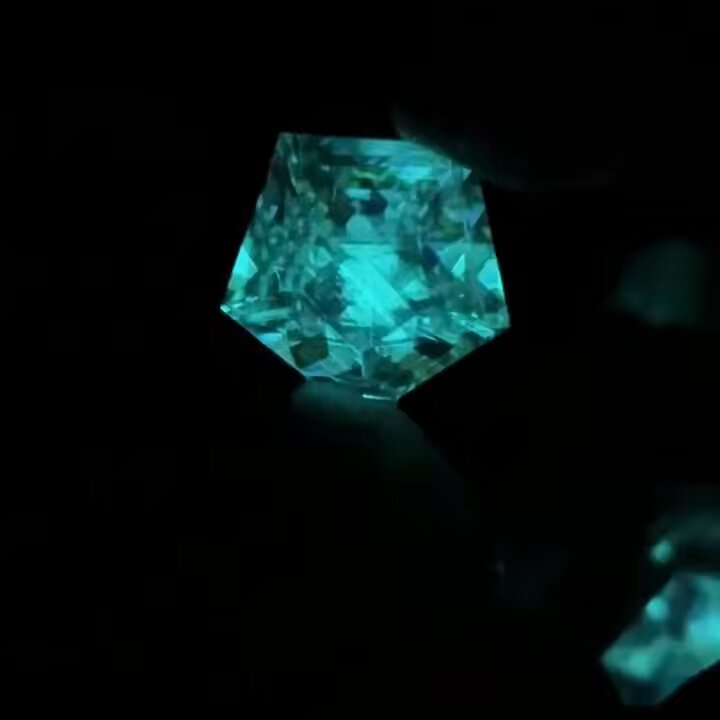 ガラスアクセサリー モナジー工房