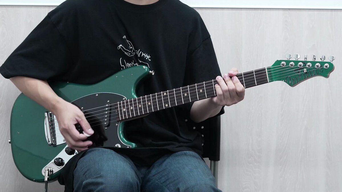 White Guitars (@white_guitars_) / X