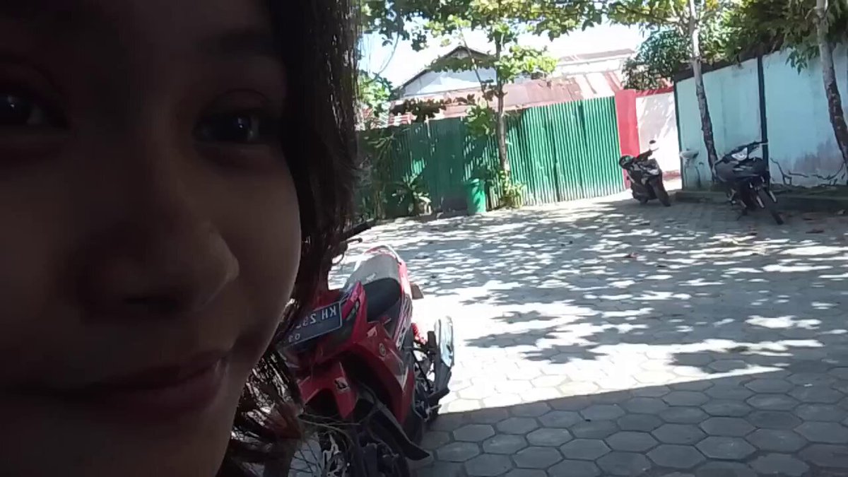 ciyaa ekshib