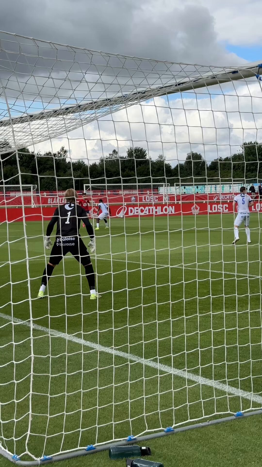 33' I 🔴 1⃣-0⃣ ⚪️LOSC leads 1-0 💪Marius Broholm sets up Hakon Haraldsson 😍#LOSCGNT