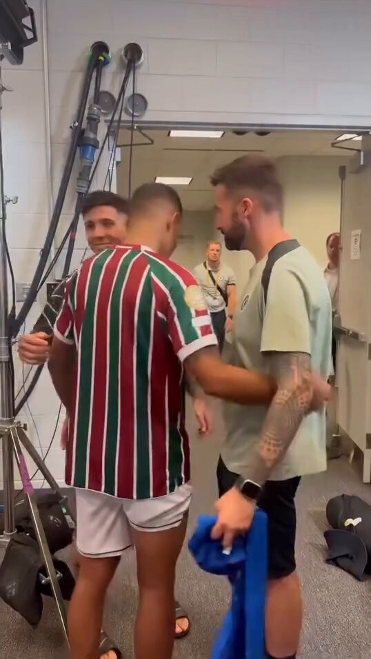 (最終値下げ！3.22)Chelsea FC Mサイズ チアゴ・シウバ6番 Thiago-Silva.jpeg