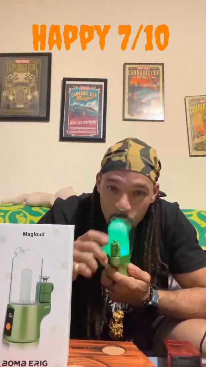 CHILL DAWG ✴︎Insanely Rare✴︎OG RAINBO Bomb Twisted Rainbow