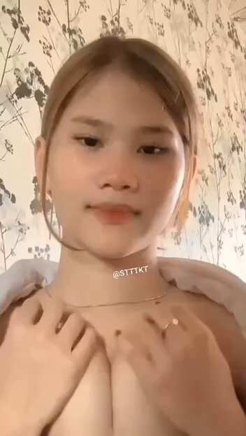 ABG chindo pamer toket 